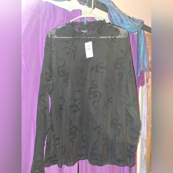 NEW w TAGS! Torrid Snake print mesh top Size 3 - Picture 2 of 3